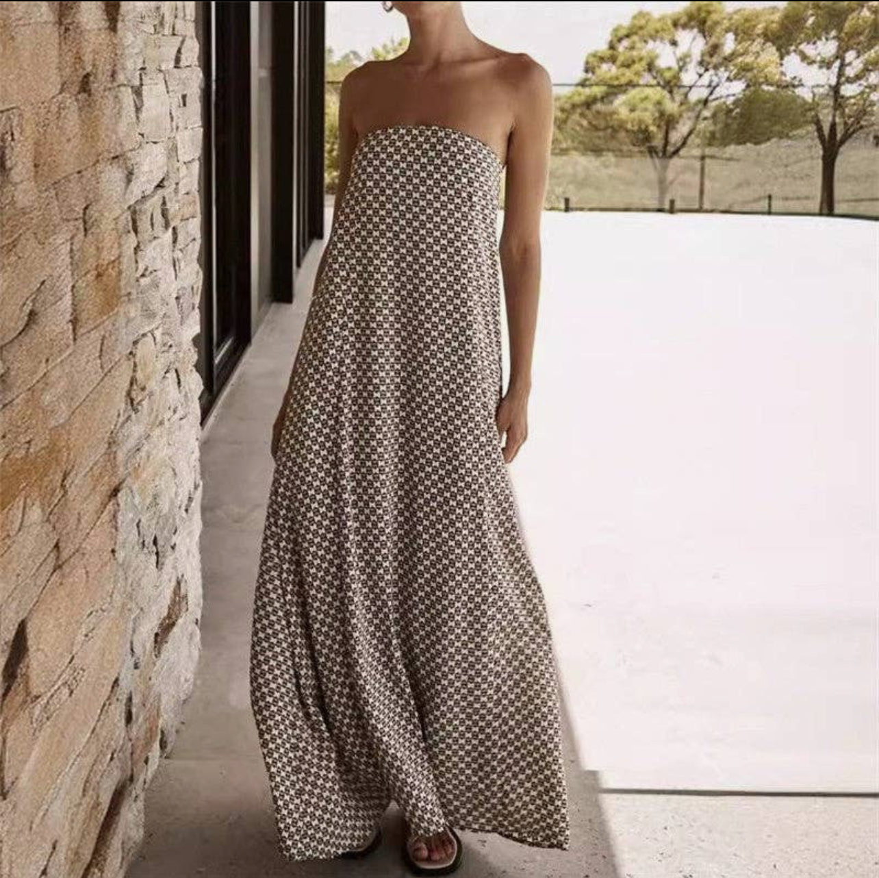 Geometric Print Strapless Maxi Dress